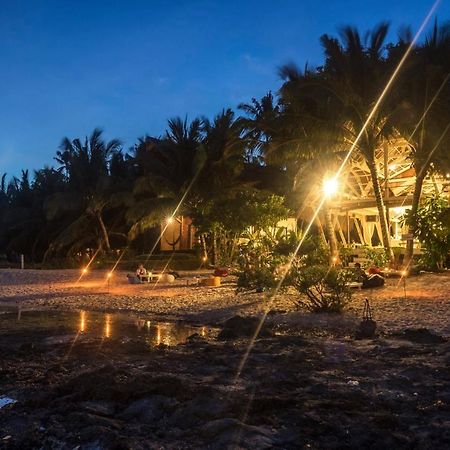 White Banana Beach Club เจเนอรัลลูนา ภายนอก รูปภาพ