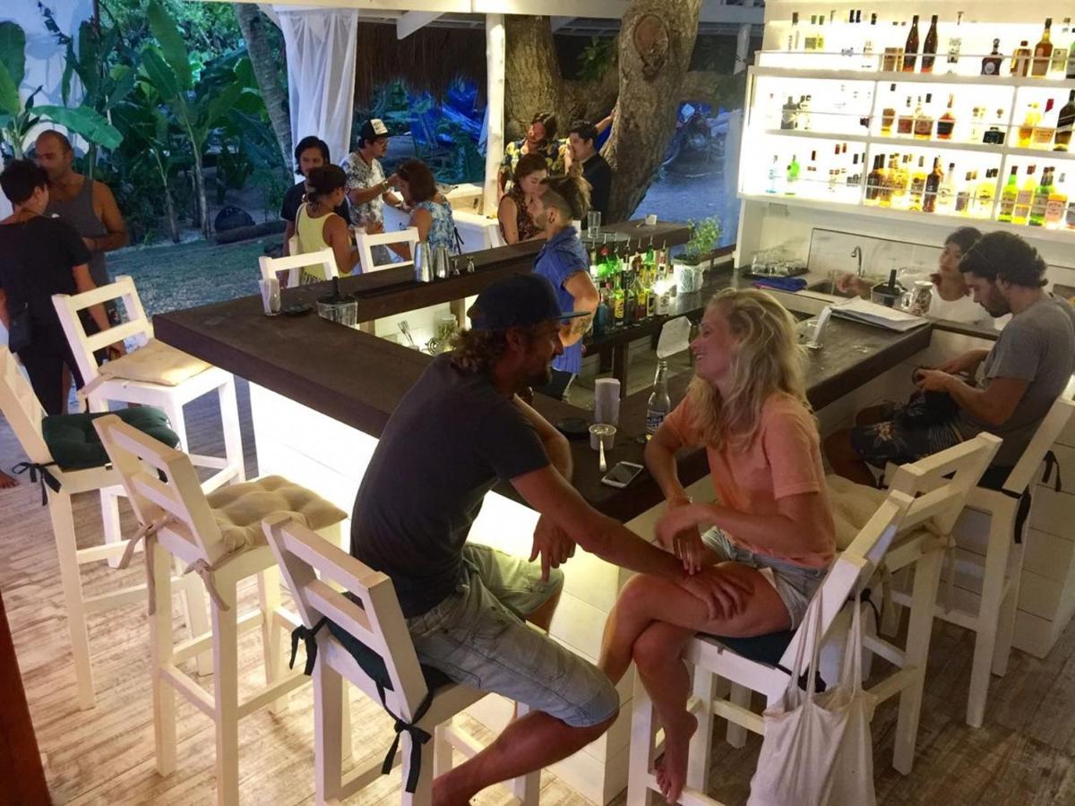 White Banana Beach Club เจเนอรัลลูนา ภายนอก รูปภาพ